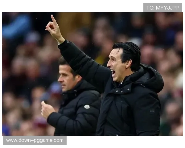 沃特金斯直面曼联替补防线，屡造威胁