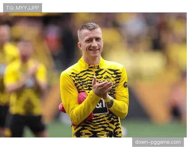 多特蒙德官宣与罗伊斯续约一年，传奇将在威斯特法伦终老